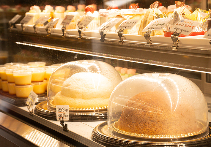 良質な素材と真心で作る、昭和のパンとケーキのお店。